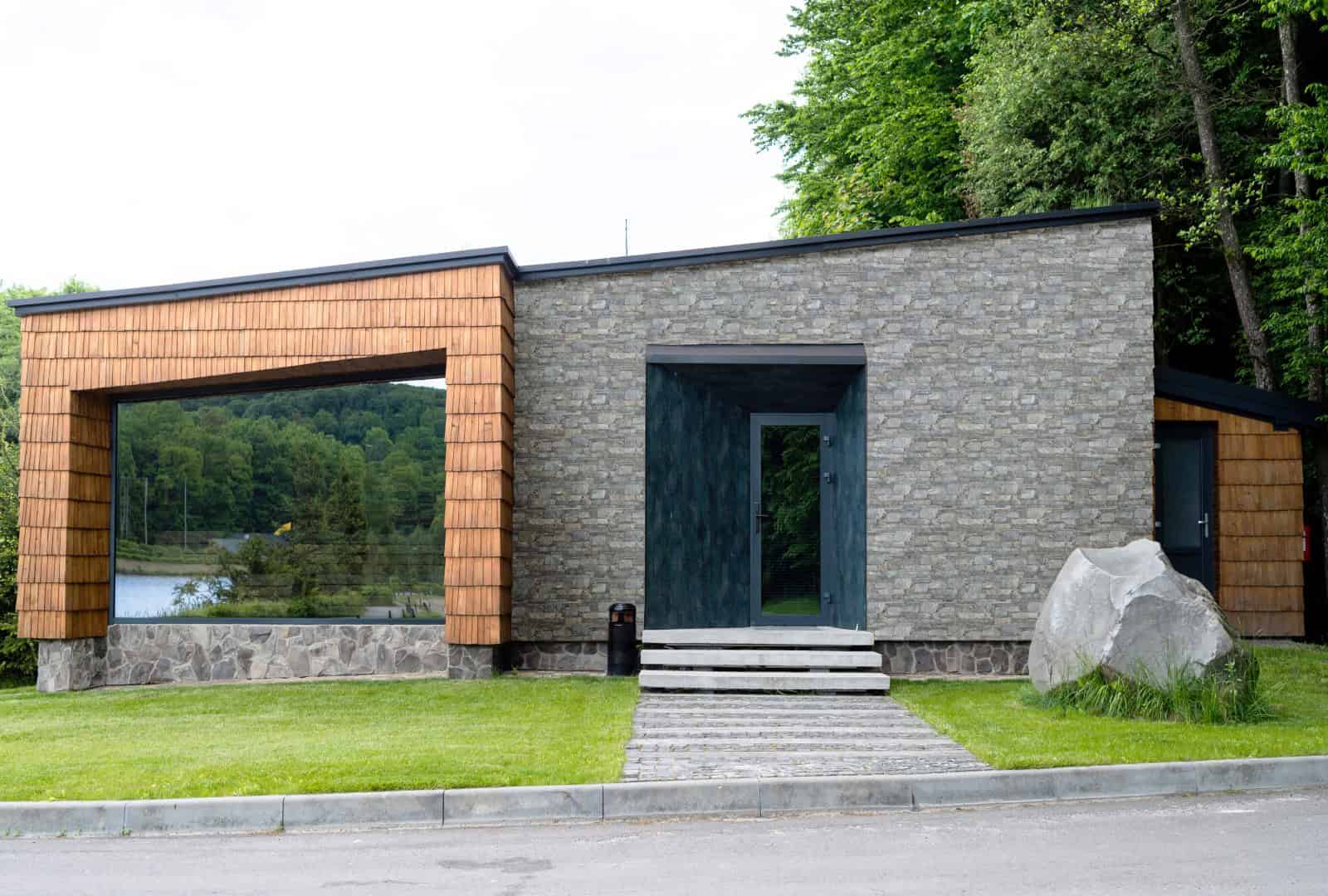 Architecture,Elements,Of,Modern,Building,In,The,Village